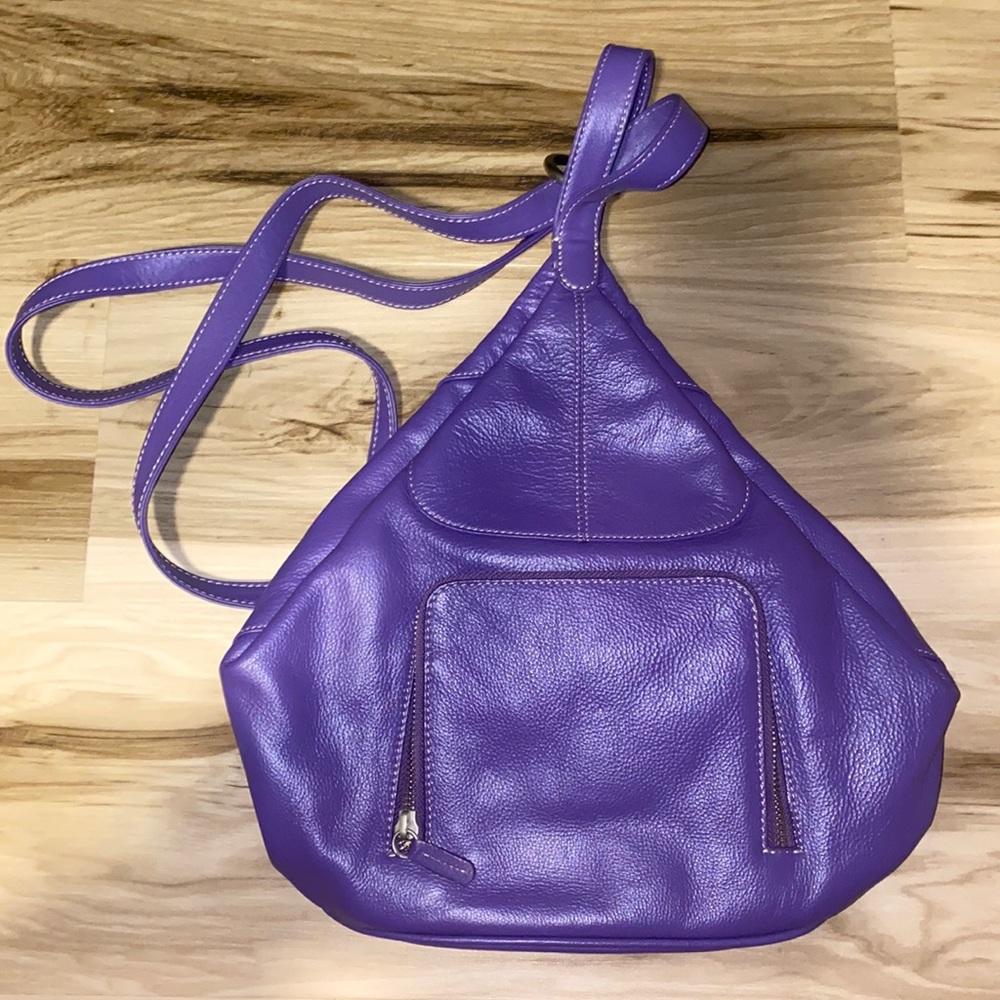 ILI genuine leather crossbody/backpack